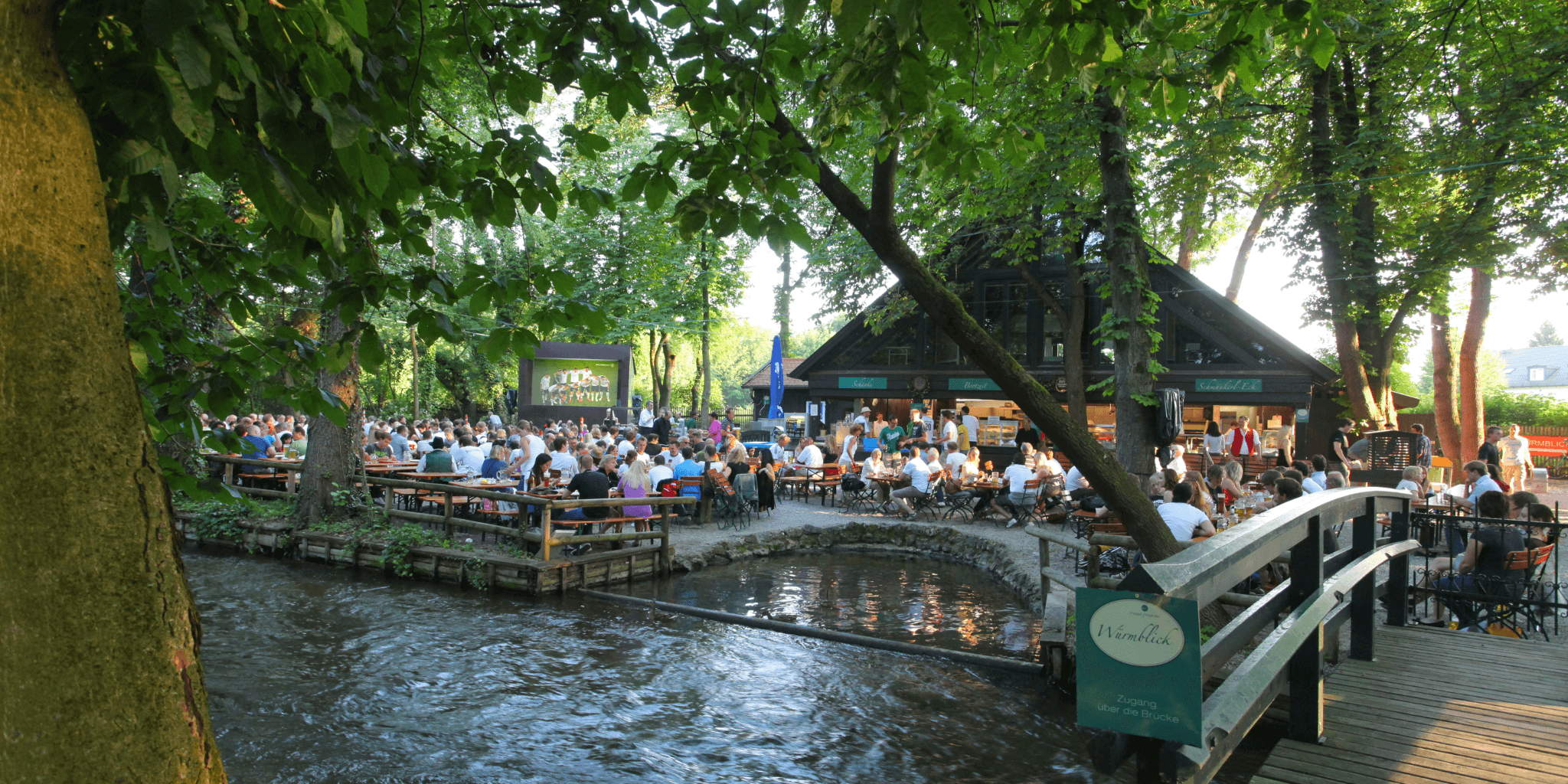 Restaurants & Cafés & Kiosks am Wasser München: Insel Mühle