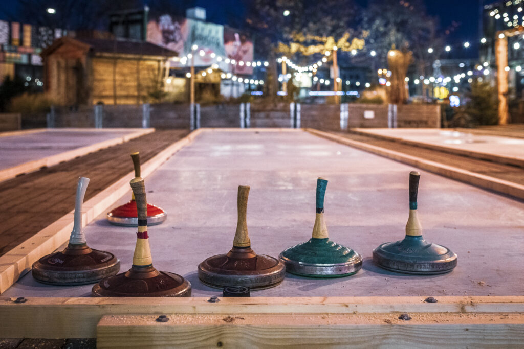 Eisstock Mit 6 Schnapsgläsern – 20 Cm, Birne Unbehandelt, Perfekt Für Partys & Genussmomente
